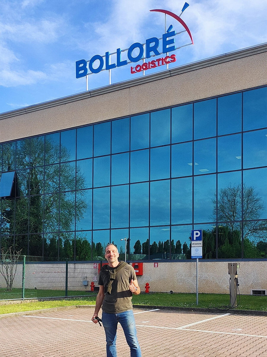 3d-logos-bollore-6